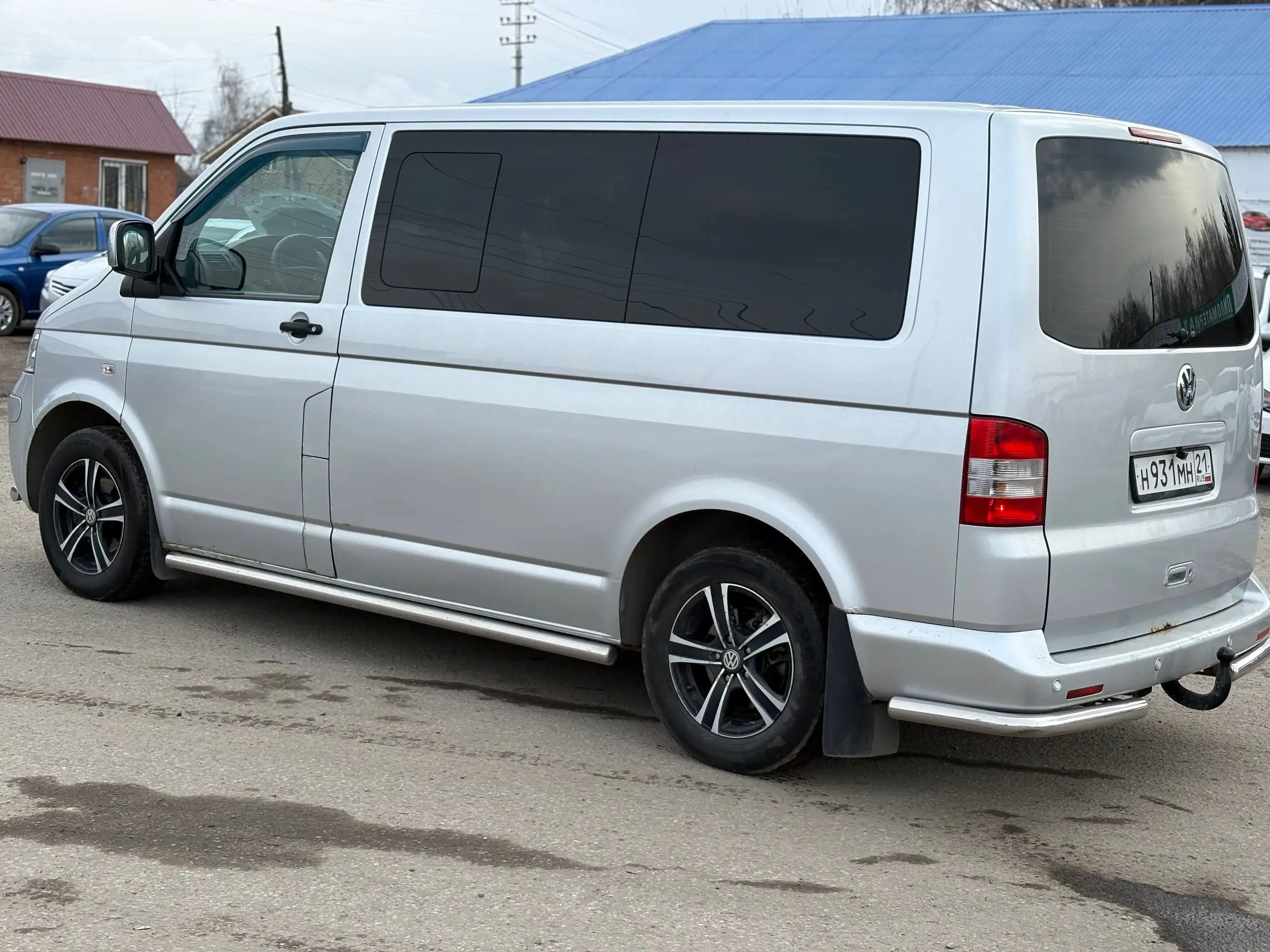 Volkswagen Multivan 2008 года в хорошем состоянии - Минивэны (Авто) в Канаш