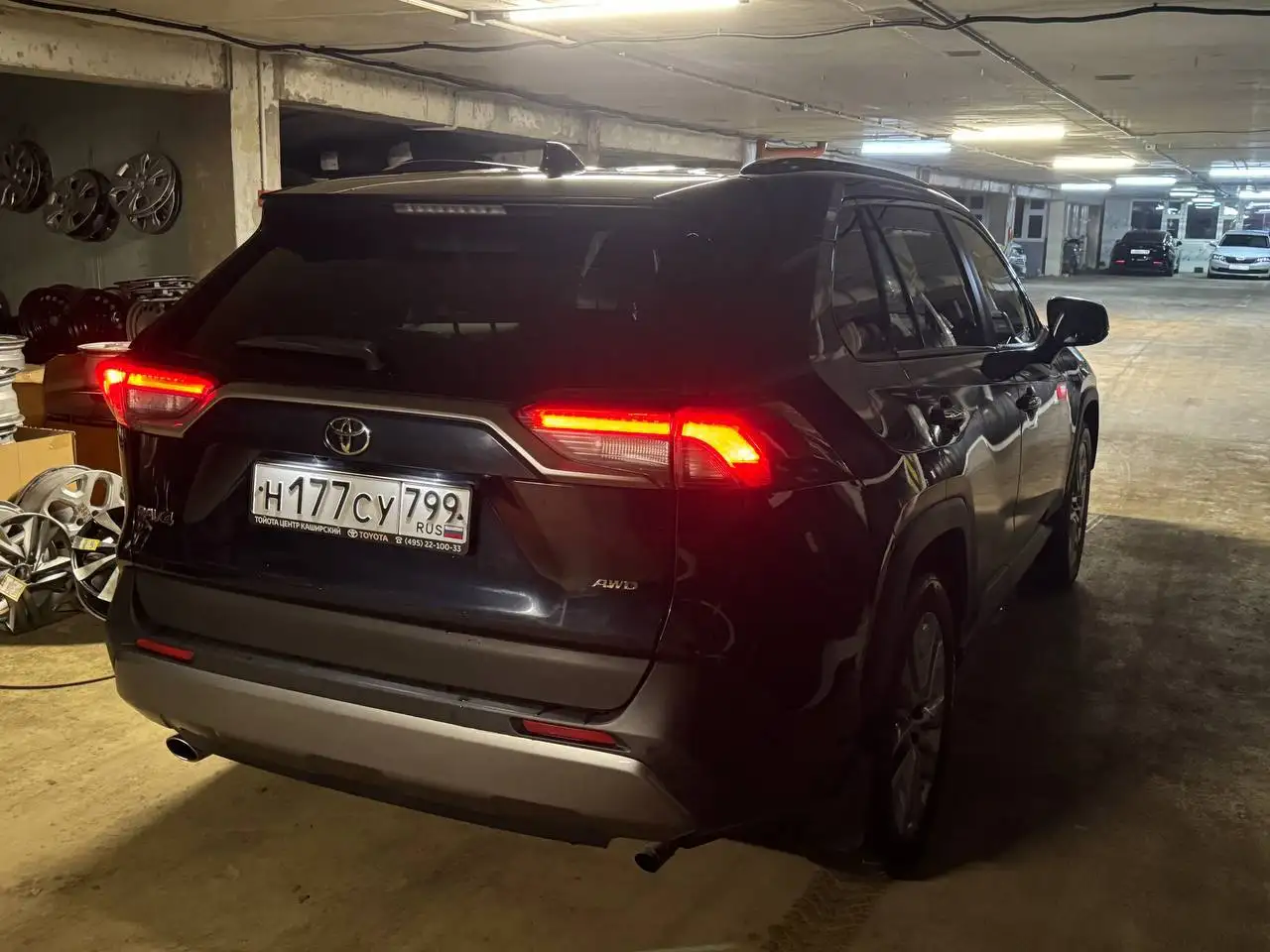 Toyota RAV4 2019 2.5AT полный привод - Легковые автомобили (Авто) в Москва