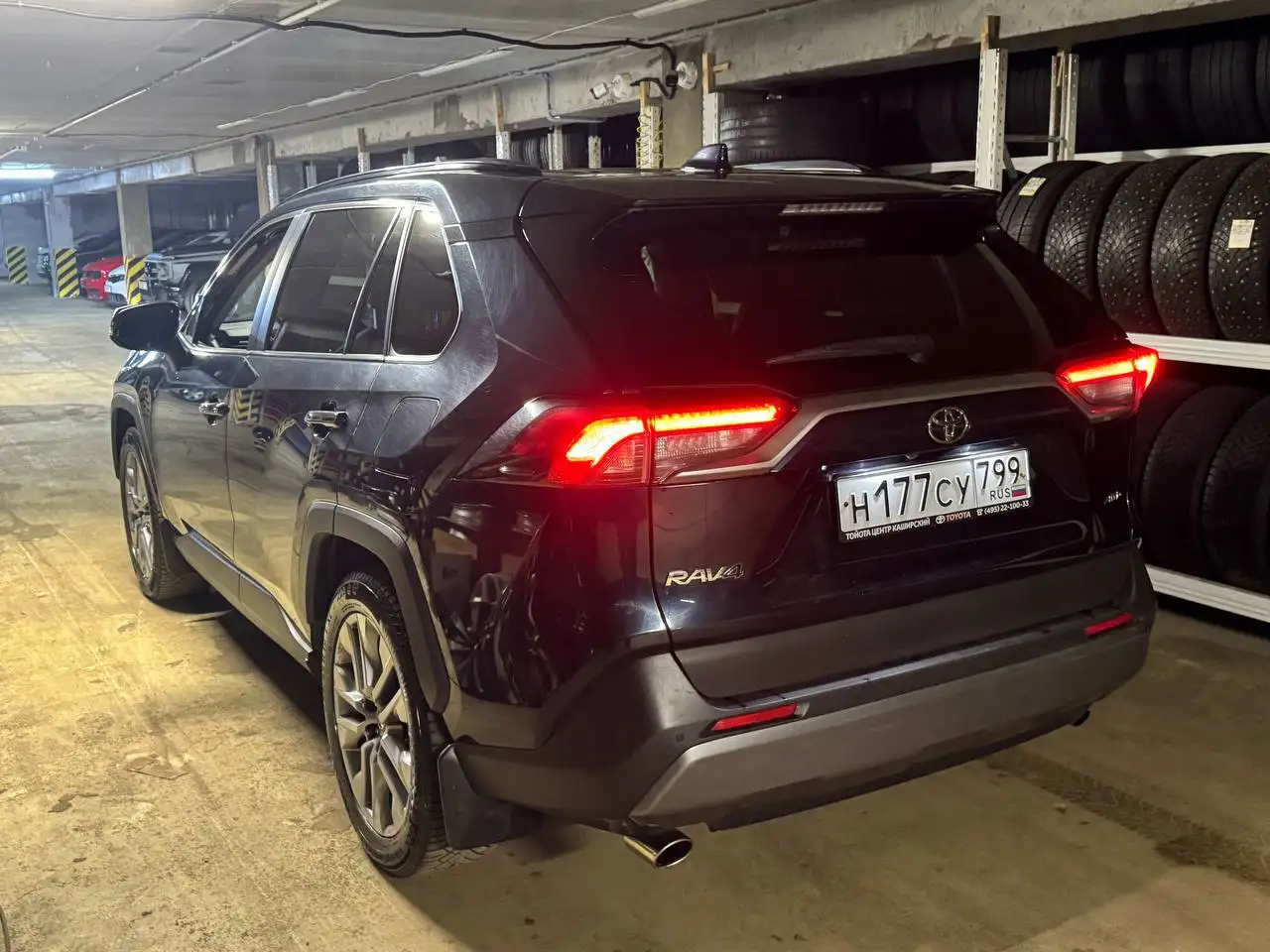 Toyota RAV4 2019 2.5AT полный привод - Легковые автомобили (Авто) в Москва