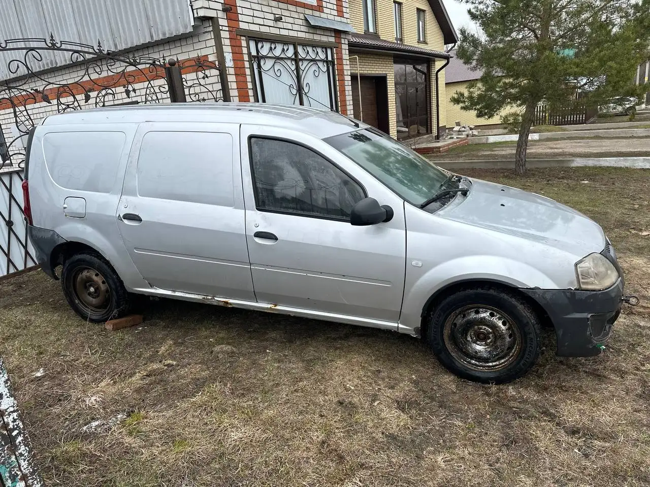 Продажа Largus фургон 2015 года - Коммерческий транспорт (Авто) в Самара