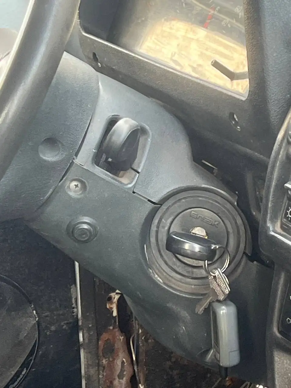 Продам Ниву в отличном техническом состоянии с лебедкой и электроусилителем руля - Внедорожники (Авто) в Самара