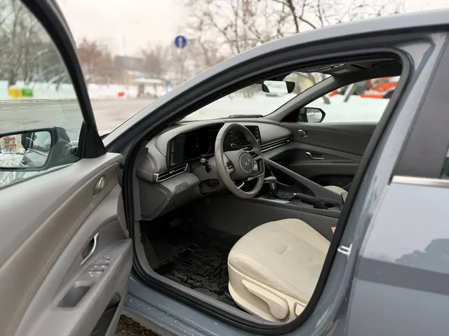 Hyundai Elantra 2021 года - Запчасти и аксессуары в Москва