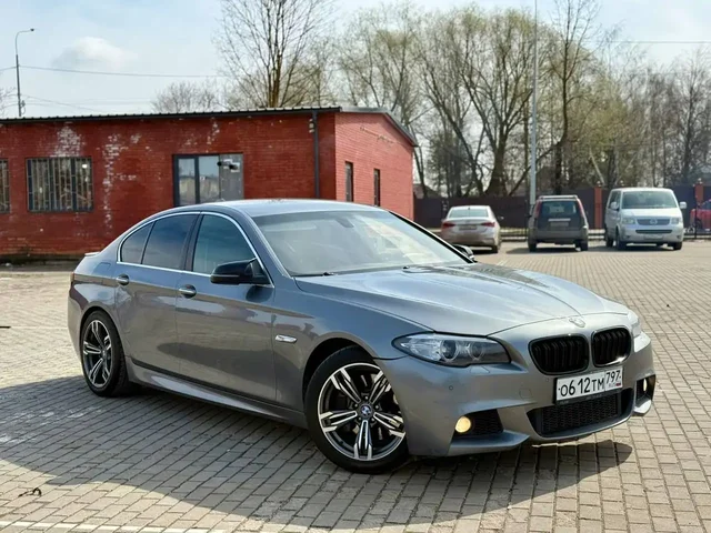 BMW 520i 2014 года выпуска - Внедорожники, кроссоверы в Москва