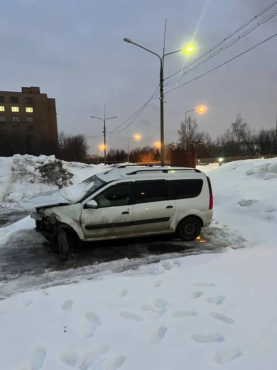 LADA LARGUS 2024 года выпуска с пробегом 25 000 км - Авто в Москва