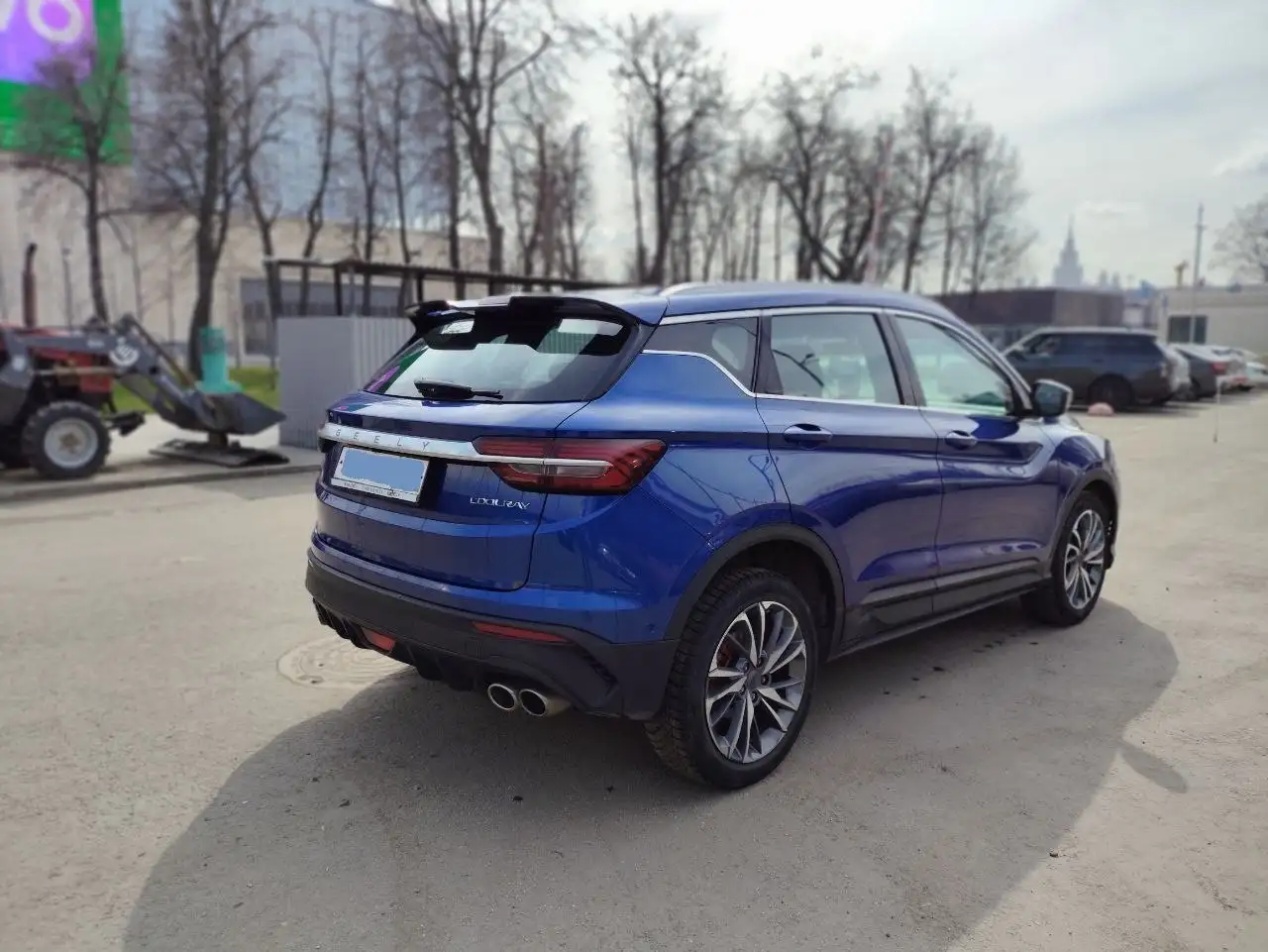 Geely Coolray 2022 г., 1.5 л, робот, пробег 134000 км - Авто в Москва