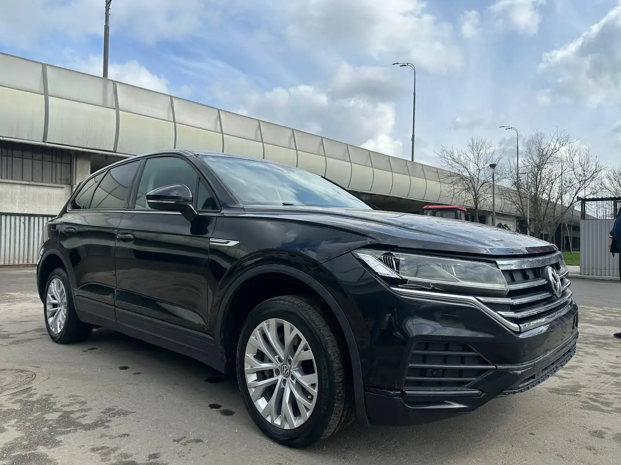 Volkswagen Touareg 2020 года, 3.0 AT, пробег 81000 км - Авто в Москва