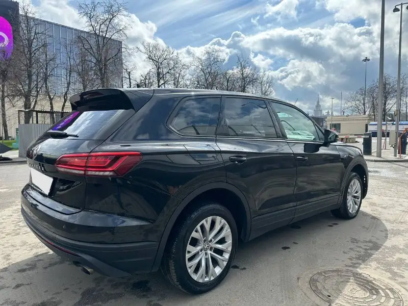 Volkswagen Touareg 2020 года, 3.0 AT, пробег 81000 км - Авто в Москва