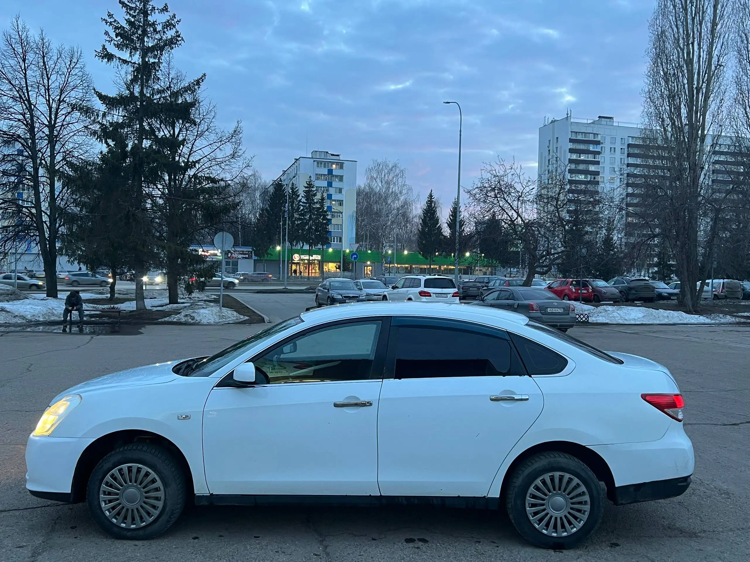 Nissan Almera 2014 - Авто в Набережные Челны