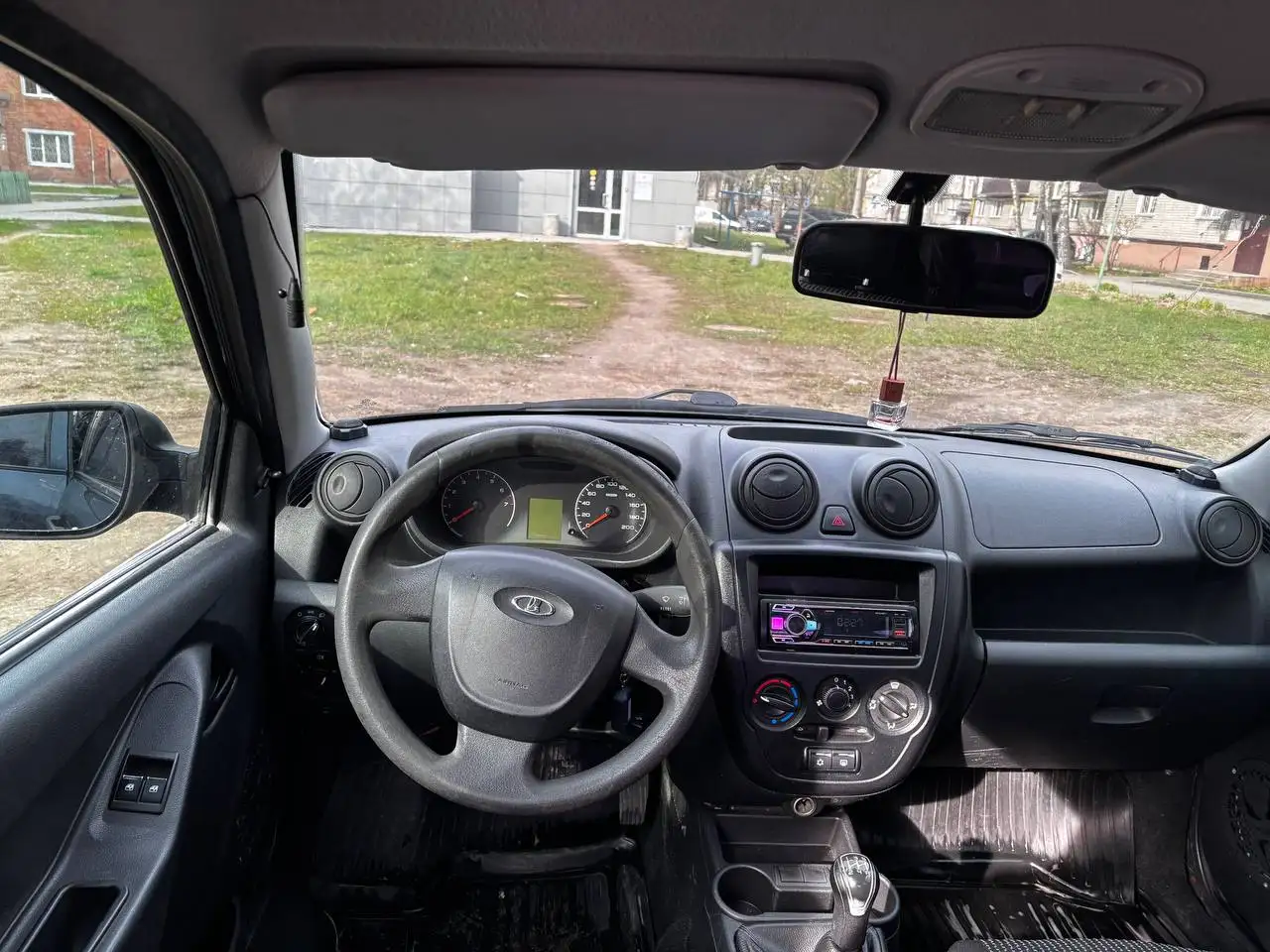 Гранта 2013 с кондиционером - Легковые автомобили (Авто) в Казань