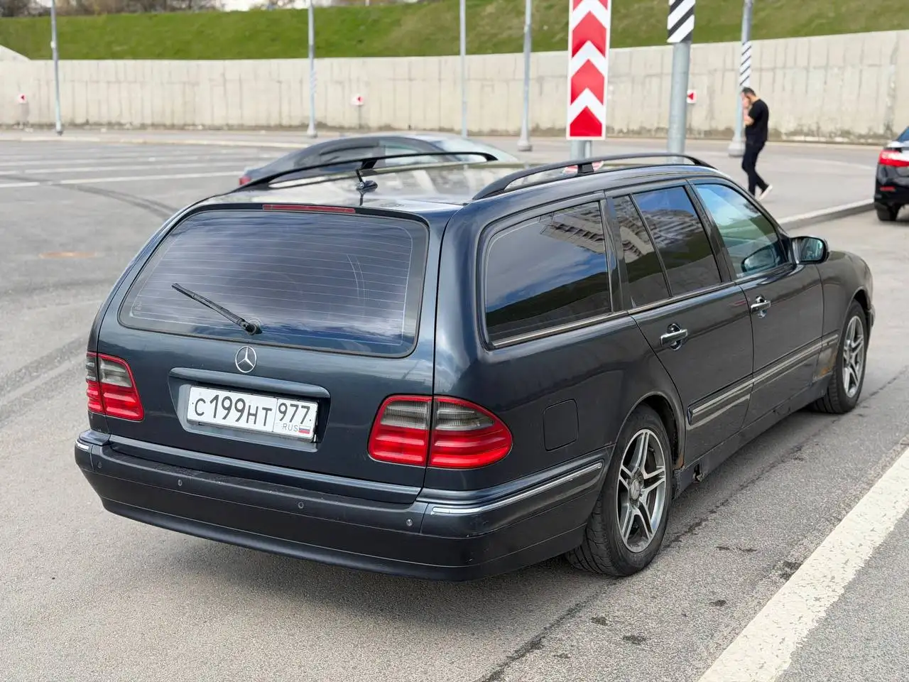 Мерседес Е класс 2002 - Легковые автомобили (Авто) в Москва