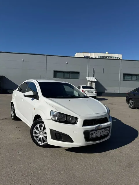 Chevrolet Aveo T300 в хорошем состоянии - Двигатель и топливная система в Самара