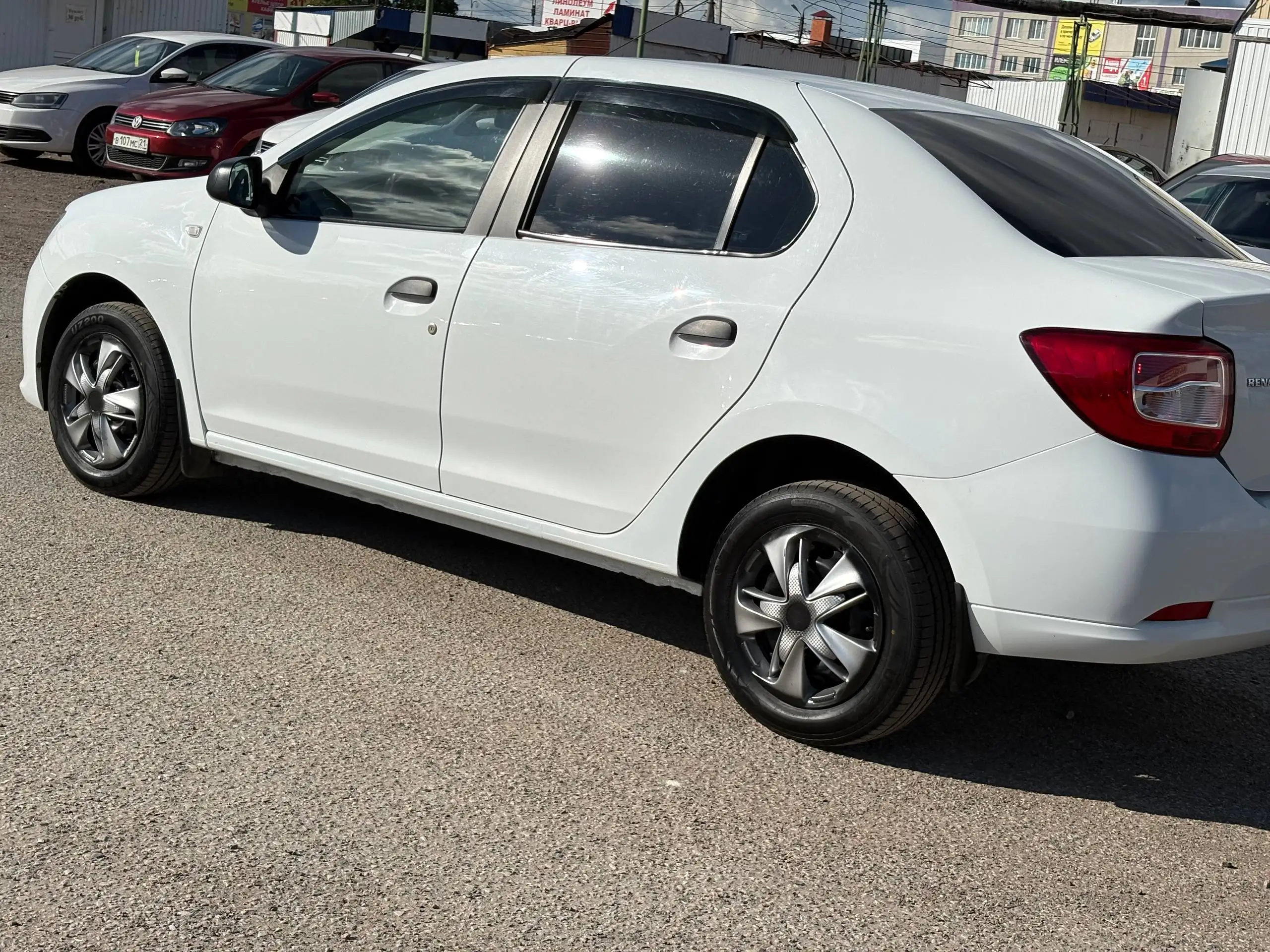 Renault Logan 2015 в кредит - Легковые автомобили (Авто) в Канаш