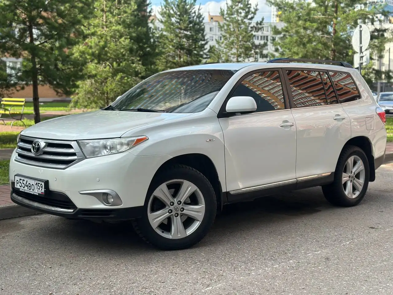 Toyota Highlander 2012 - Автомобили (Авто) в Уфа
