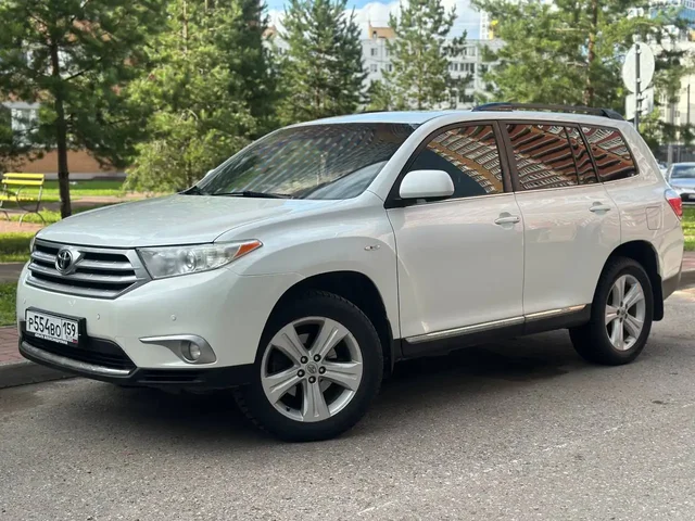 Toyota Highlander 2012 - ВАЗ 2115 в Уфа
