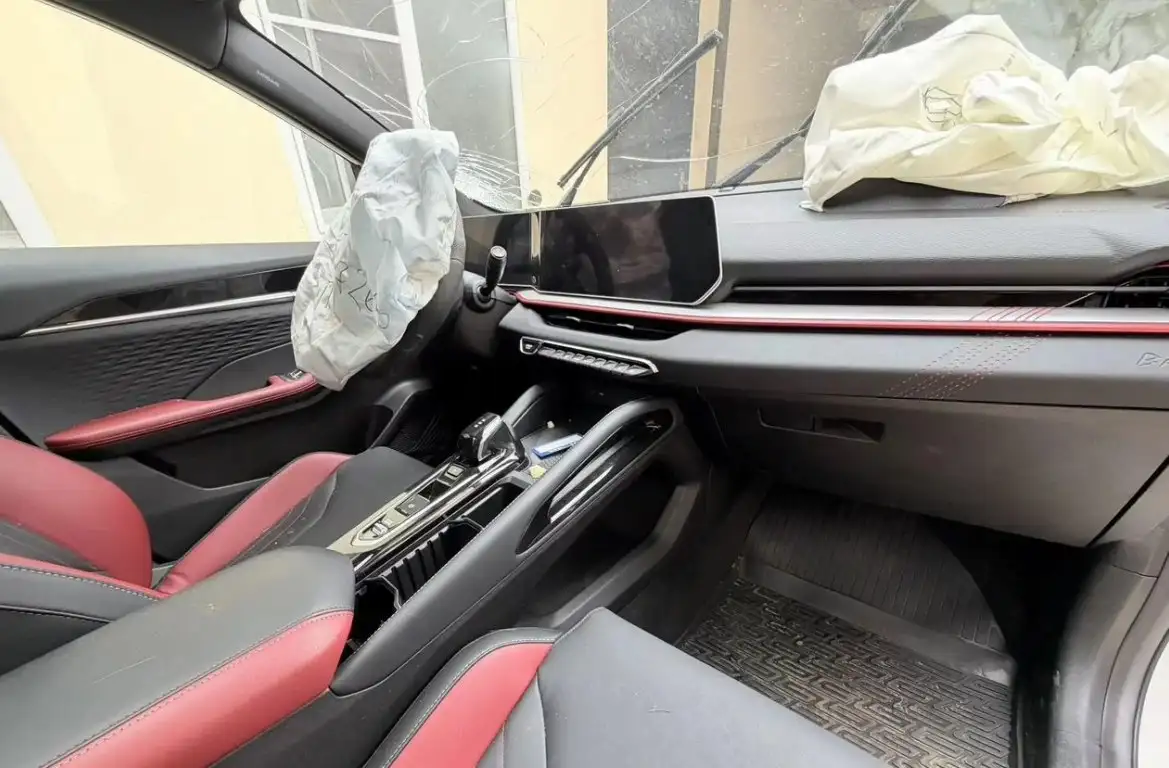 Geely Coolray 1 поколение рестайлинг 2024 после ДТП - Легковые автомобили (Авто) в Нальчик