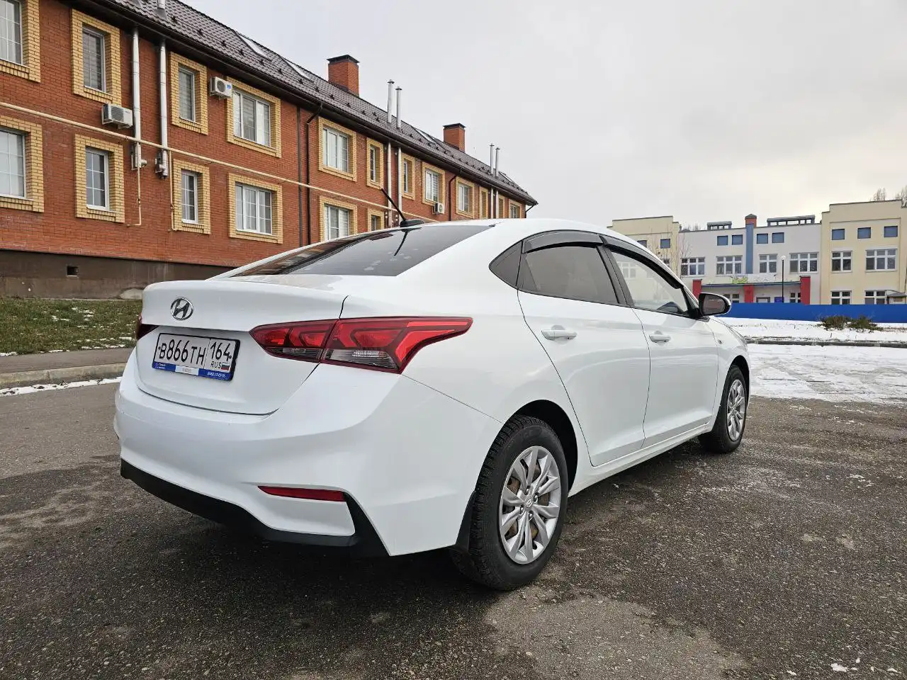 Продажа Hyundai Solaris 2017 года в отличном состоянии - Легковые автомобили (Авто) в Саратов