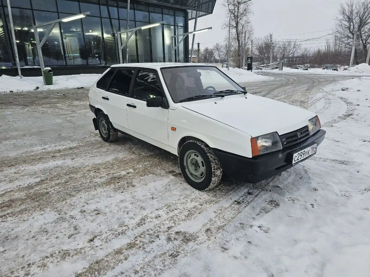 ВАЗ-2109 2000 г.в. в хорошем состоянии - Легковые автомобили (Авто) в Саратов