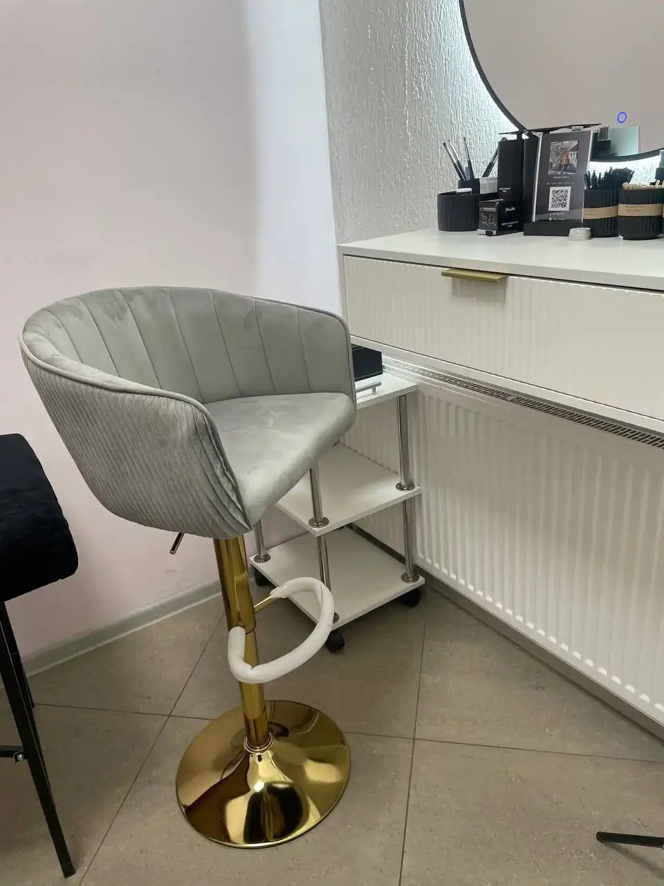 Сдается кабинет в салоне красоты - Аренда помещений (Услуги) в Саратов