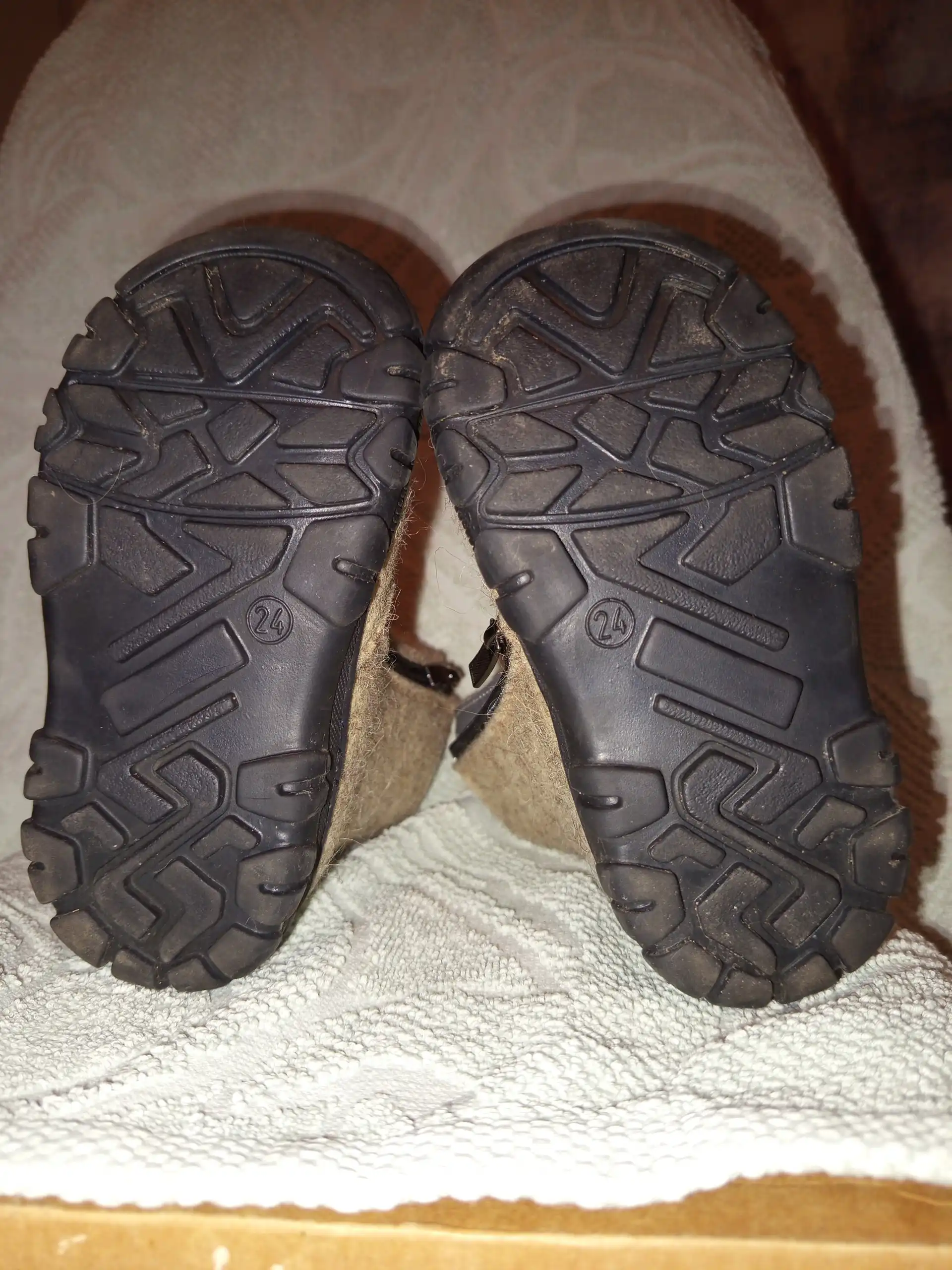 Продам детские валенки 24 размера - Обувь (Товары для детей) в Саратов