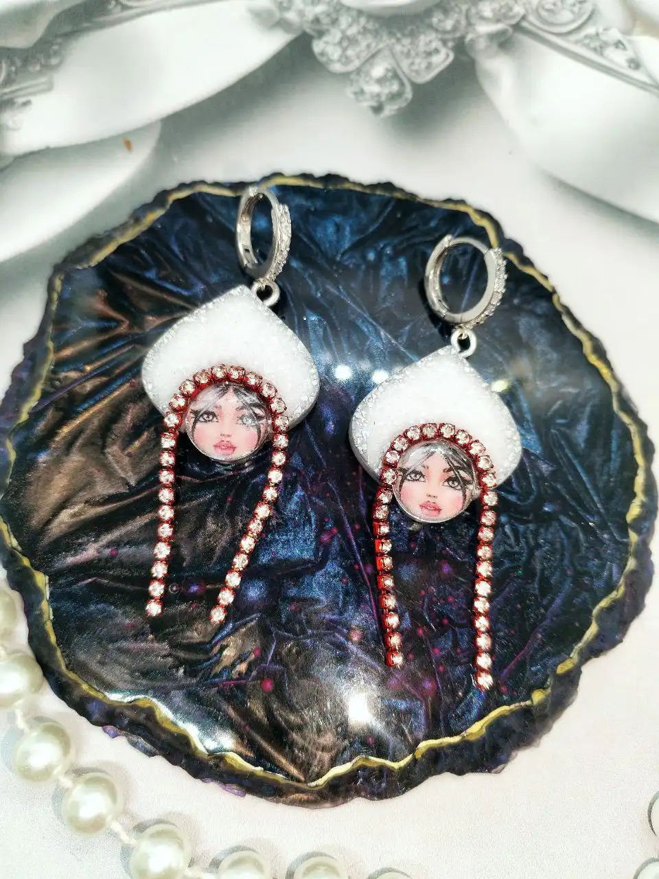 Серьги, матрешки, булавки и броши - Сувениры и подарки (Хобби и отдых) в Саратов