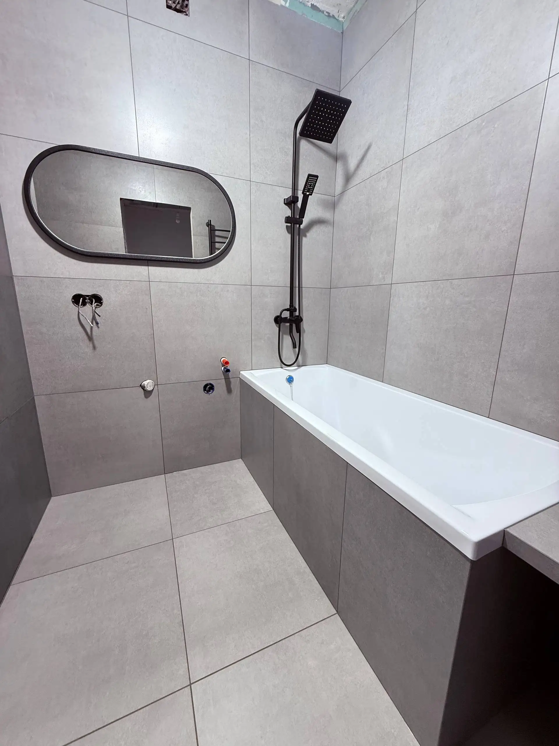 Продам плитку второго сорта - Строительные материалы (Для дома и дачи) в Саратов