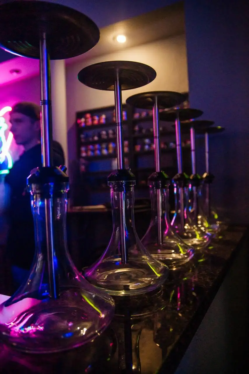 Требуется кальянщик на замену с 1 по 6 марта - Вакансии (Работа) в Саратов