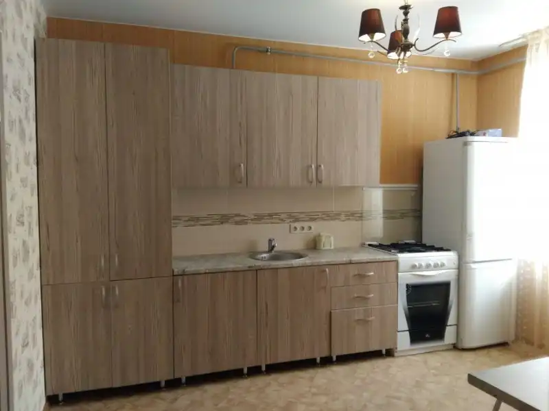 3-комнатная квартира посуточно на улице Объединенная, 35 - Аренда квартир (Недвижимость) в Казань