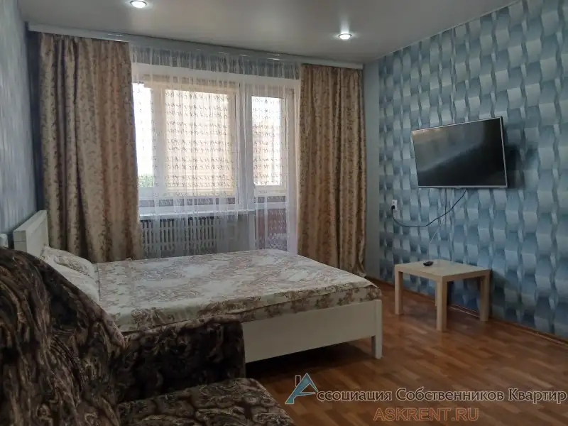 1-комнатная квартира посуточно на улице Юлиуса Фучика - Аренда квартир (Недвижимость) в Казань