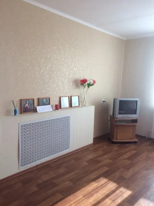 1-комнатная квартира посуточно на улице Юлиуса Фучика - Аренда посуточно (Недвижимость) в Казань