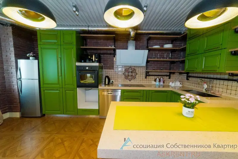 2-комнатная квартира посуточно на улице Козина - Посуточная аренда (Недвижимость) в Казань