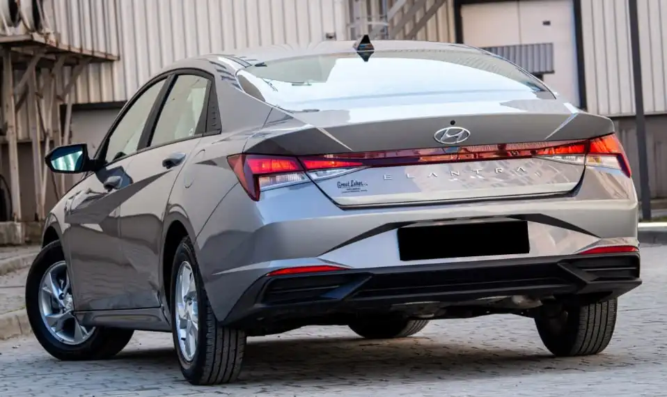 Hyundai Elantra 2.0 л 159 л.с.