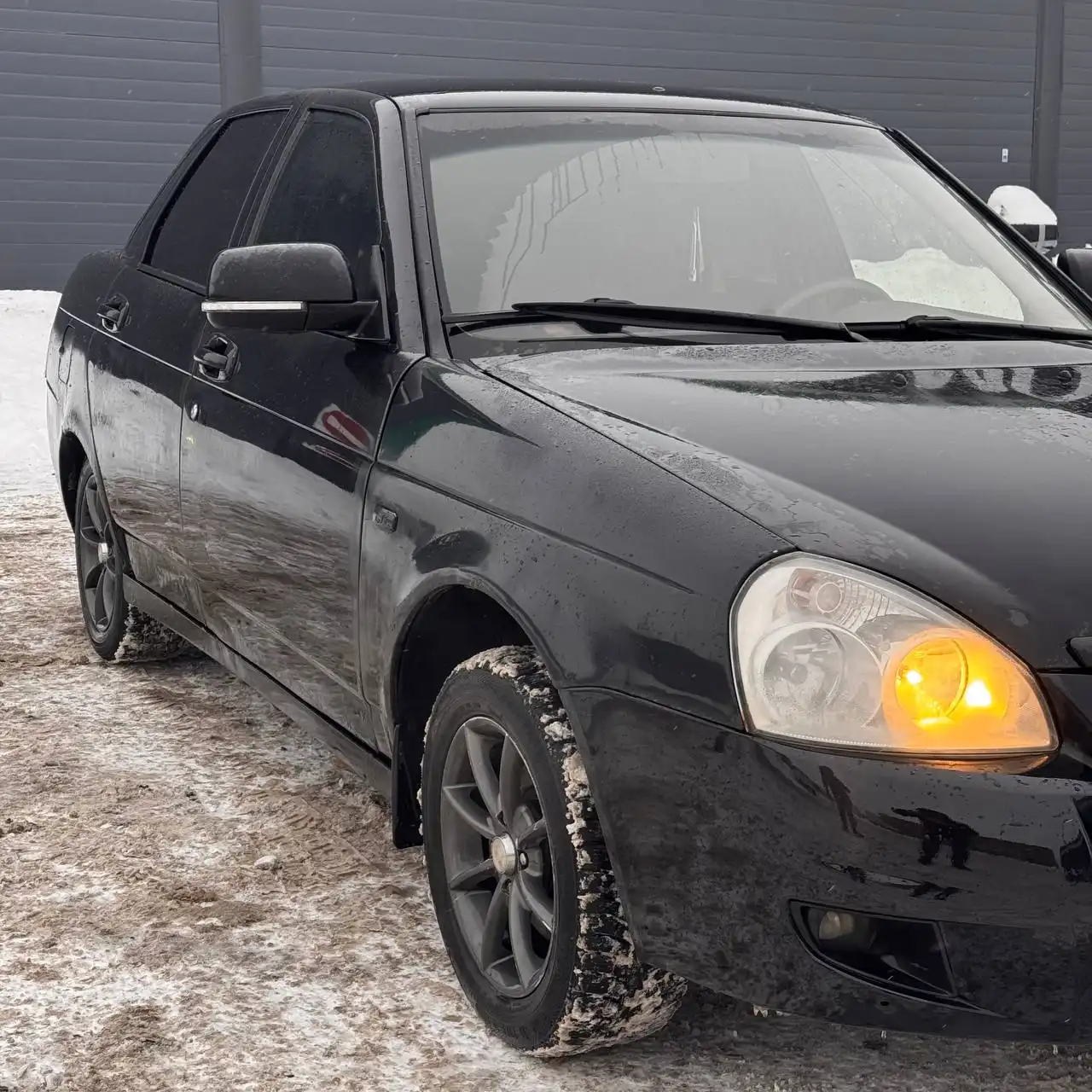 Продается автомобиль Mercedes-Benz W124 2011 года с двигателем 16 клапанов после капремонта