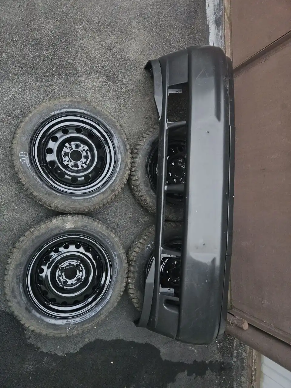 Продажа ВАЗ 2112 2002 года с доработками и запчастями