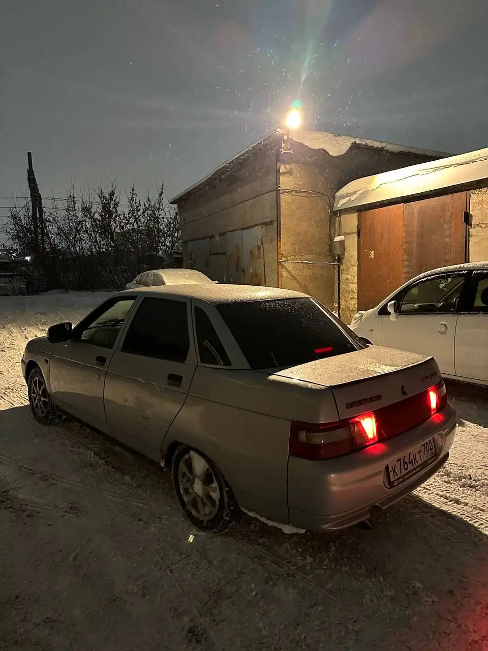 ВАЗ 2110 2005 года с хорошей техникой и чистым салоном