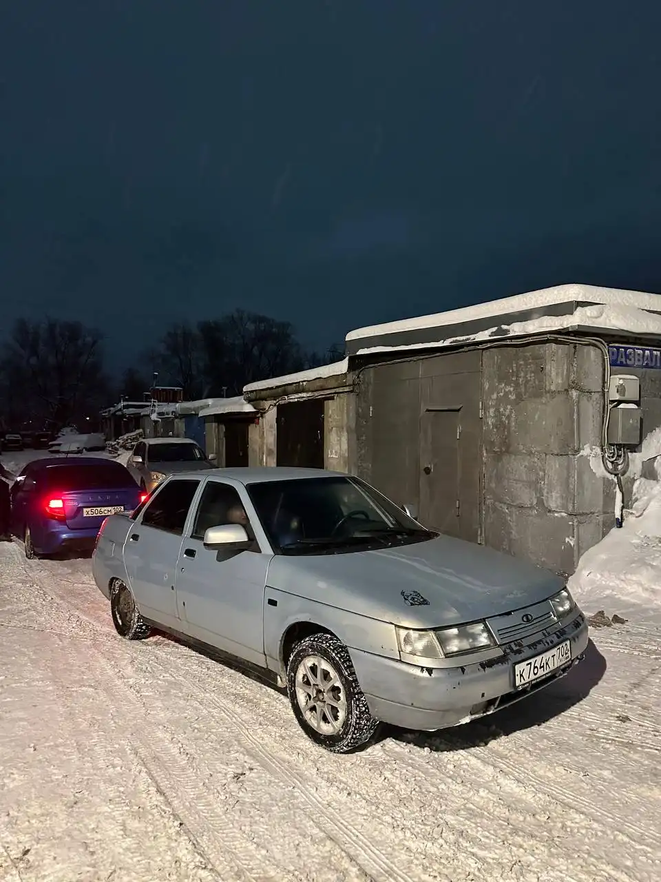 ВАЗ 2110 2005 года с хорошей техникой и чистым салоном