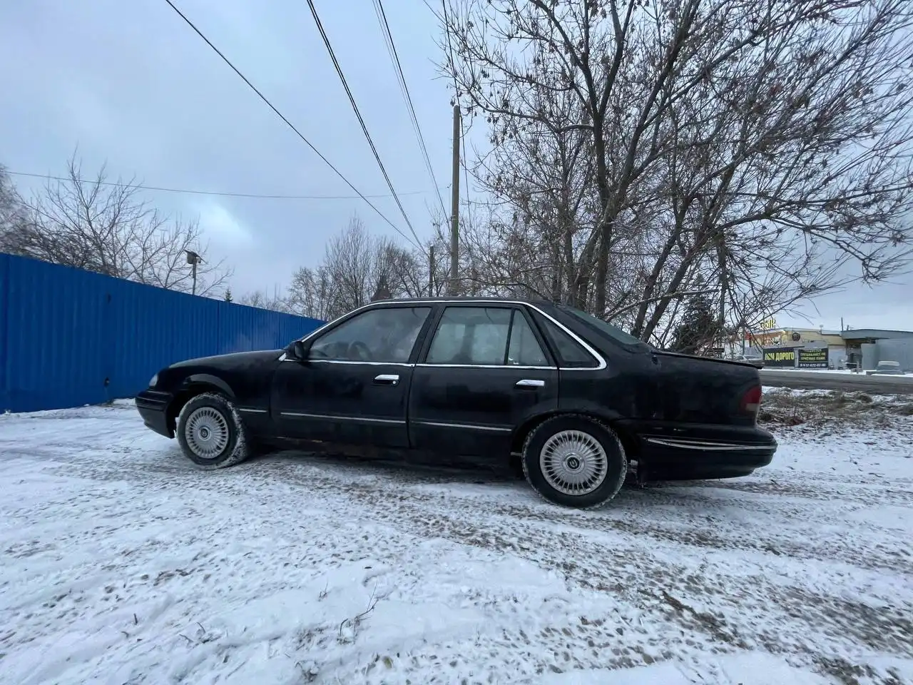 Продается автомобиль BMW 2 литра, левый руль, автомат, задний привод