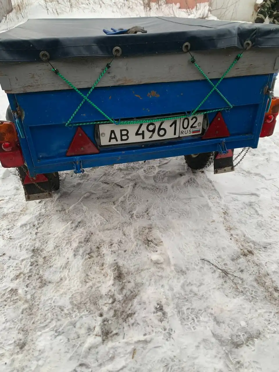 Прицеп Пчёлка в хорошем состоянии с документами