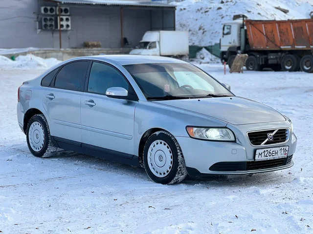 Volvo S40 2008 года 1.6 механика 260 тыс. км - Госномера в Казань