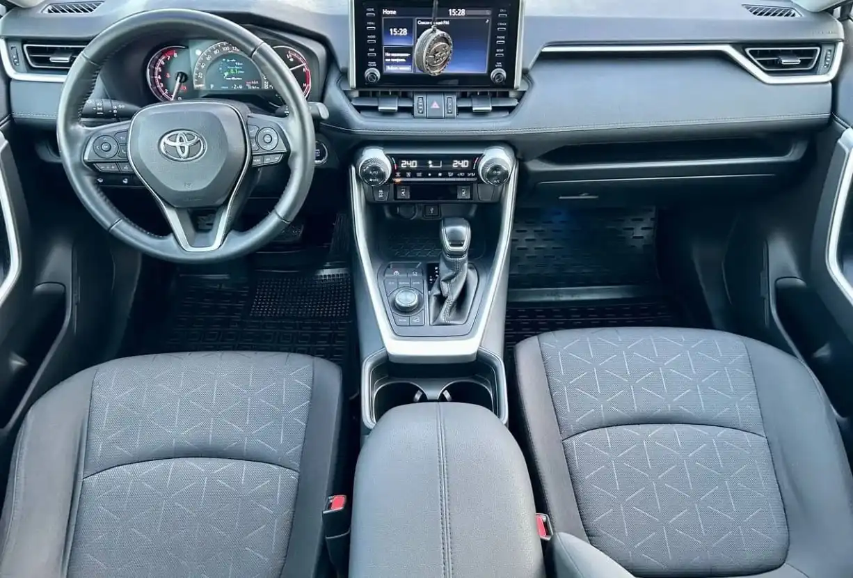 Toyota RAV4 2.0 автомат полный привод - Внедорожники/кроссоверы (Авто) в Уфа