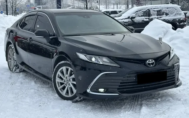 Toyota Camry 70 с родным пробегом 56 000 км - Шины в Уфа