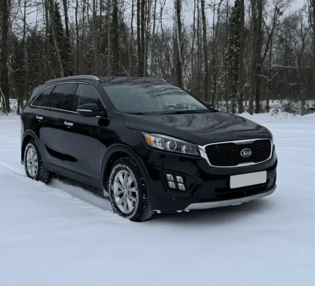 Продам Kia Sorento 2018 года 2.4 литра с пробегом 99 тыс. км - Шины в Уфа