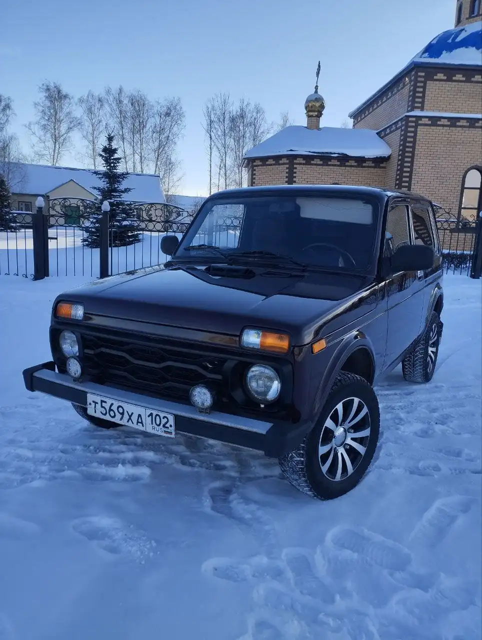 Нива 2011 года выпуска - Легковые автомобили (Авто) в Уфа