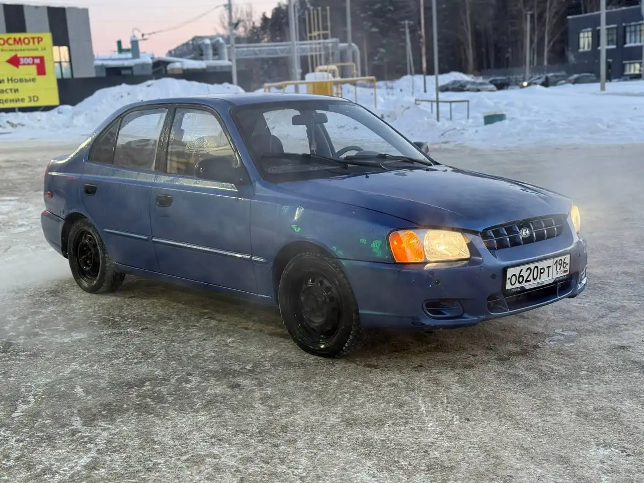 Hyundai Accent GL 2000 года, редкий синий цвет - Легковые автомобили (Авто) в Екатеринбург