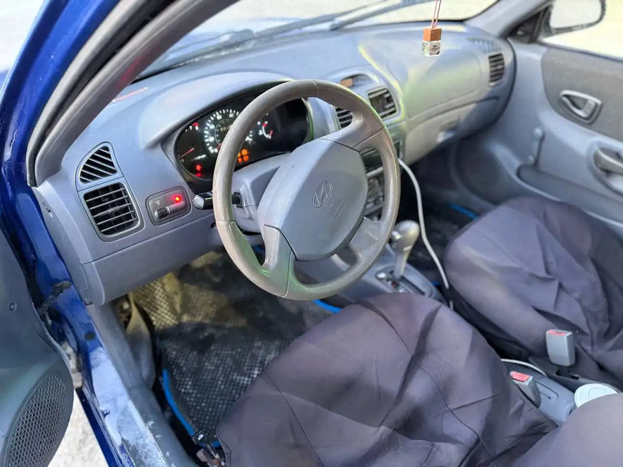 Hyundai Accent GL 2000 года, редкий синий цвет - Легковые автомобили (Авто) в Екатеринбург