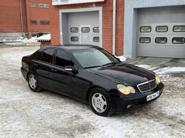 Mercedes W203 2001 г.в. с двигателем 2.1 CDI - Легковые автомобили в Екатеринбург