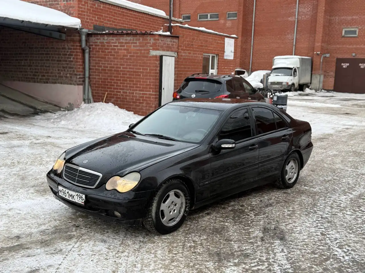 Mercedes W203 2001 г.в. с двигателем 2.1 CDI - Легковые автомобили (Авто) в Екатеринбург