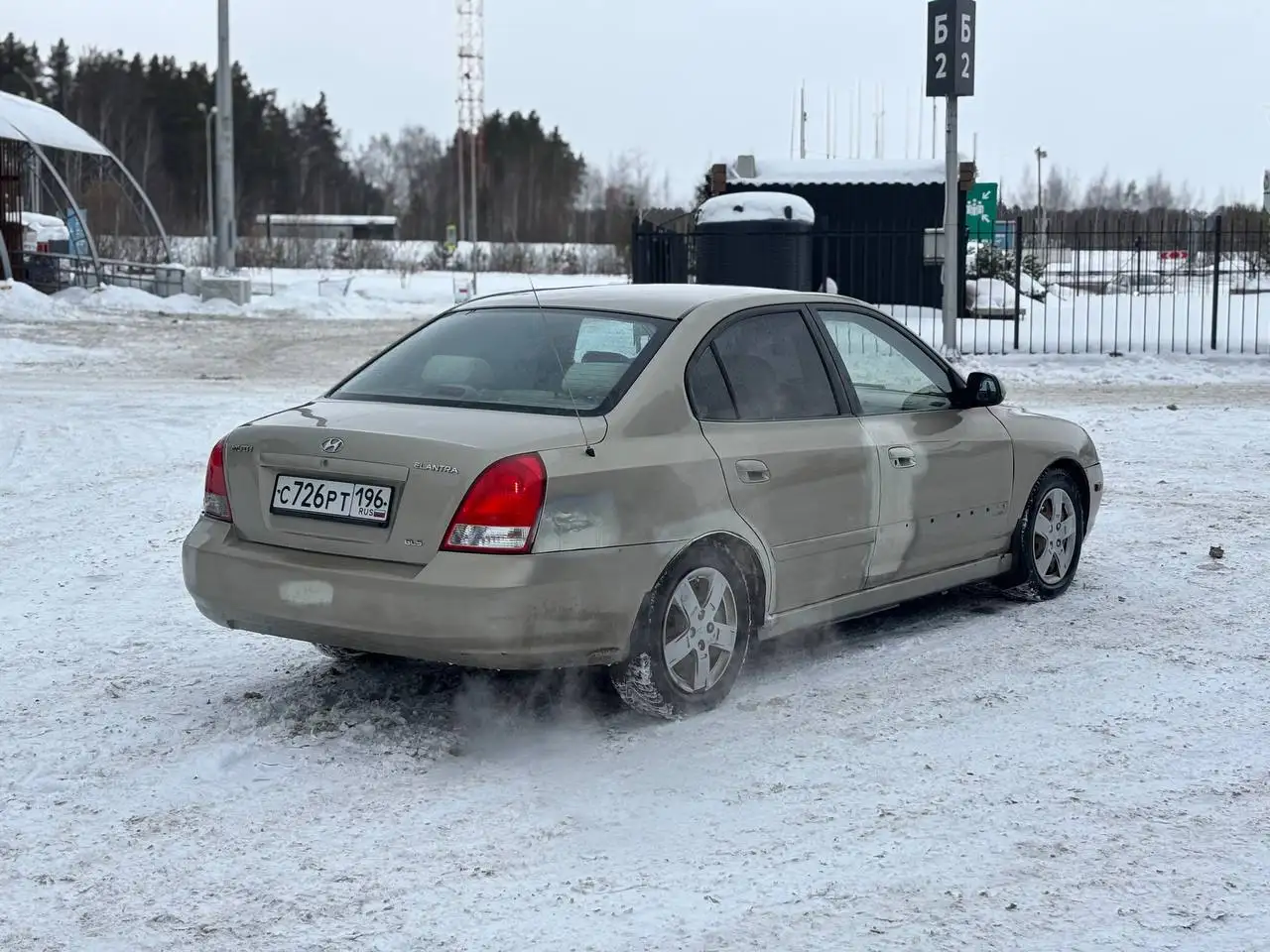 Hyundai Elantra 2.0 л автомат в отличном состоянии - Легковые автомобили (Авто) в Екатеринбург