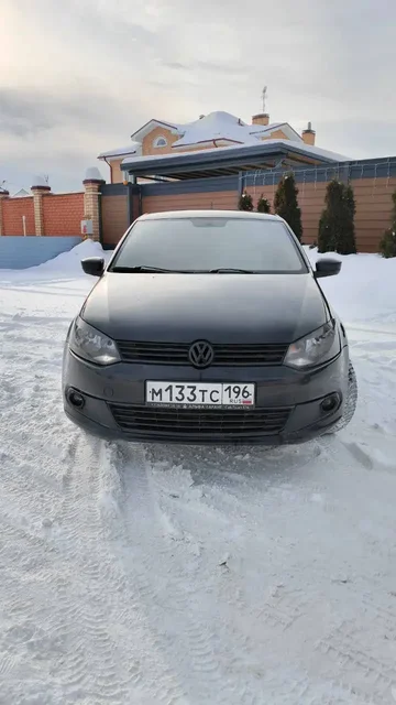 Volkswagen Polo 2015 года с АКПП, 1.6 л, 105 л.с. - УАЗ Патриот в Уфа