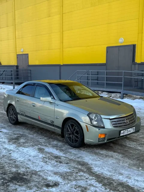 Cadillac CTS 2005 г. в хорошем состоянии - Внедорожники и кроссоверы в Екатеринбург