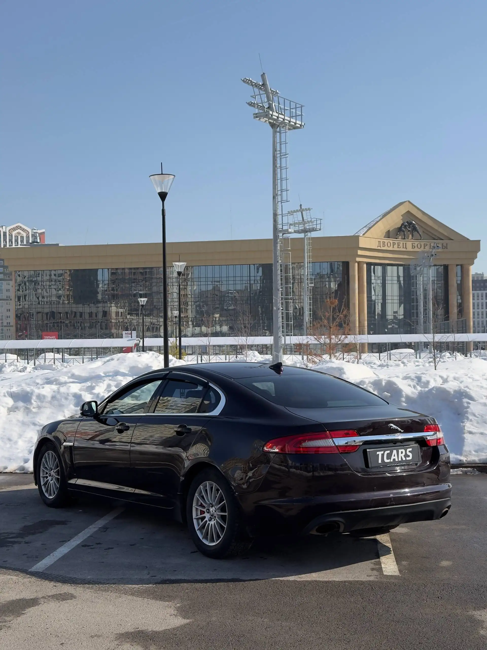 Jaguar XF 2.0 2013 года выпуска - Авто в Уфа